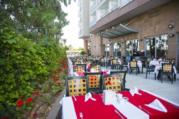 Washington Resort Hotel – All Inclusive (Side)
